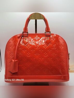 Louis Vuitton Vernice Alma Monogram